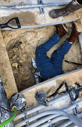 https://plumbermountpleasant.com.au/uploads/2025/06/commercial-plumbing-722681.jpg